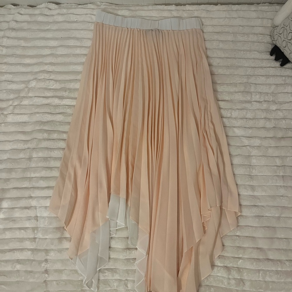Elegant Light Pink and White Asymmetrical Pleated Skirt